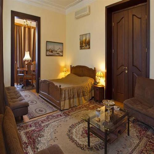 هتل چهار ستاره